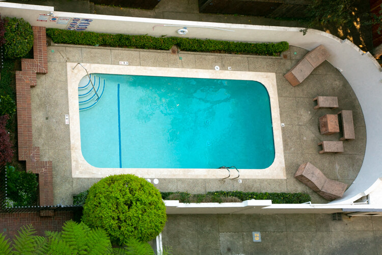 Crystal Tower Apartments photo 4